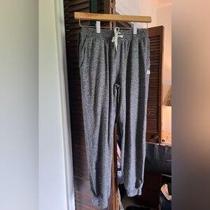 Vuori Gray Jogger Pants w/ pockets